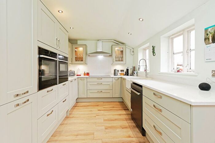 2 Bedroom Bungalow For Sale In Lees Court, Sheldwich Lees, Faversham, Kent, ME13