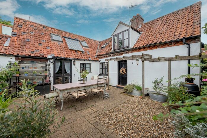 4 Bedroom Detached House For Sale In Rectory Road, Wood Norton, Dereham, NR20