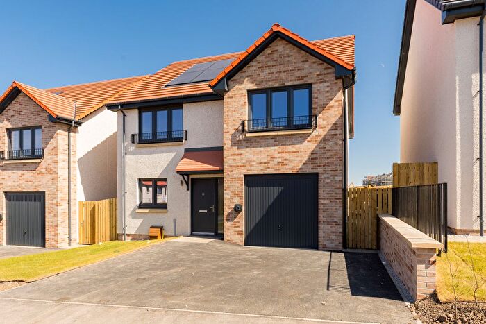 4 Bedroom Detached House For Sale In Henderson Avenue, Blindwells, EH32