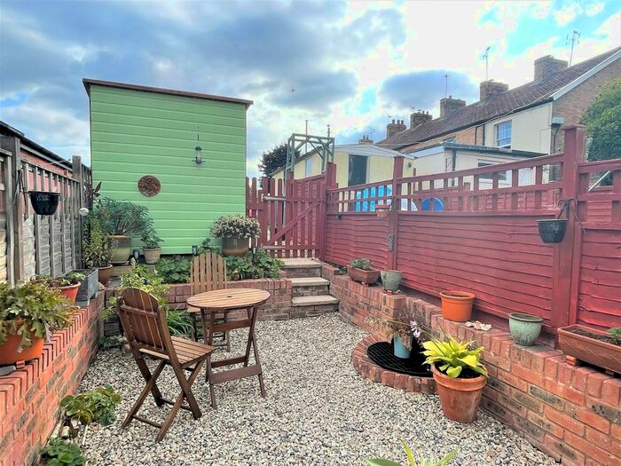 2 Bedroom Terraced House To Rent In Bishops Hull Hill, Bishops Hull, Taunton, TA1