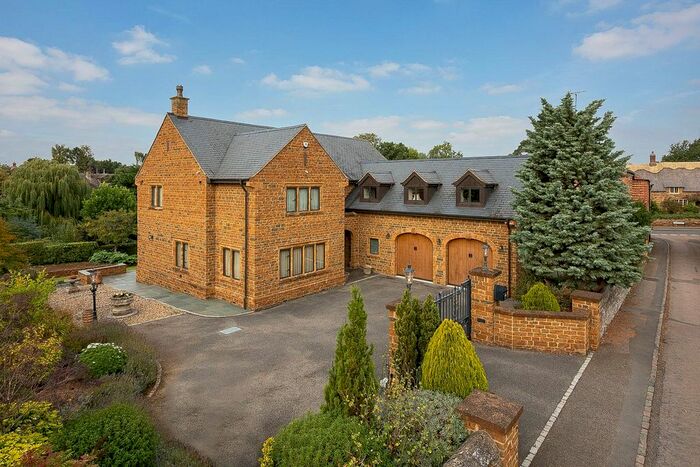 4 Bedroom Detached House For Sale In Church Street, Mears Ashby, Northamptonshire, NN6