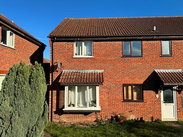 2 Bedroom Cluster House For Sale In Bedford Road, Houghton Conquest, MK45