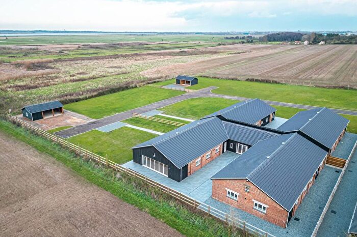 5 Bedroom Barn Conversion For Sale In An Exceptional Barn Conversion With A . Acre Plot (Stms) In Burgh Castle, NR31