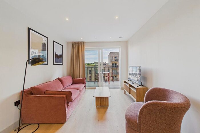 1 Bedroom Flat To Rent In The Draper, London, NW9