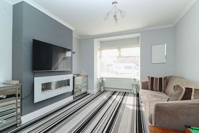 5 Bedroom Semi-Detached House For Sale In Waverley Road, Margate, Kent, CT9