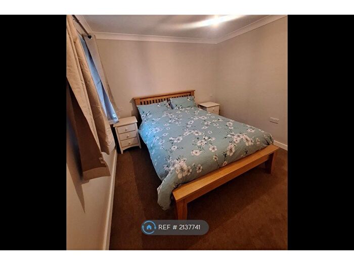 2 Bedroom Flat To Rent In Churchway, Haddenham, Aylesbury, HP17
