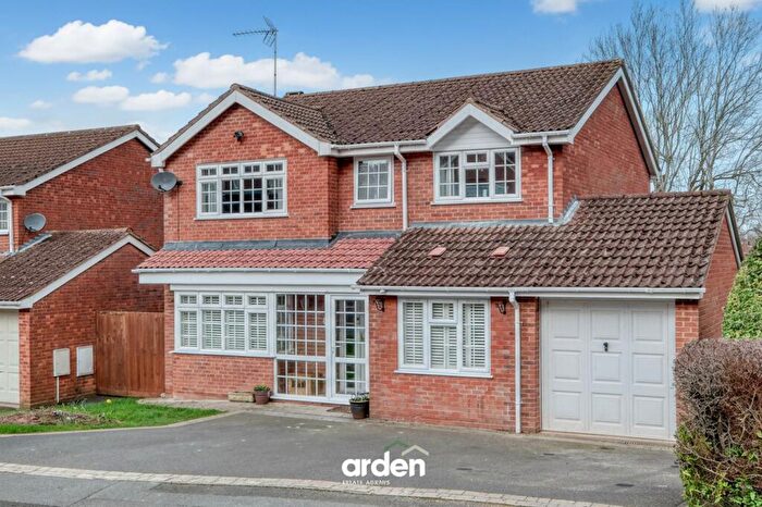 4 Bedroom Detached House For Sale In Farmcote Close, Redditch, B97
