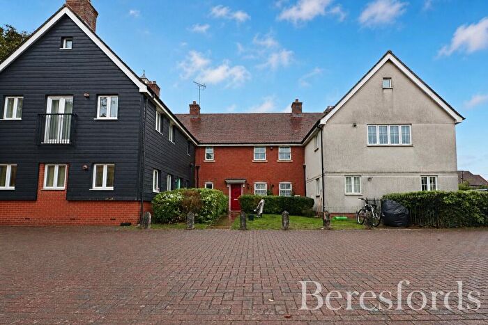 2 Bedroom Apartment For Sale In Bellfield Close, Witham, CM8