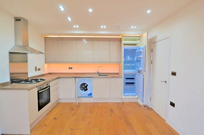 1 Bedroom Flat To Rent In High Street, Ruislip, HA4