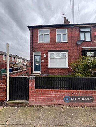 3 Bedroom End Of Terrace House To Rent In Spencer St, Bury, BL8