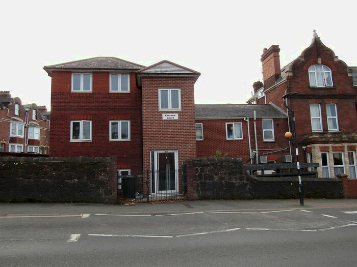 2 Bedroom Flat To Rent In Queens Crescent, Exeter, EX4