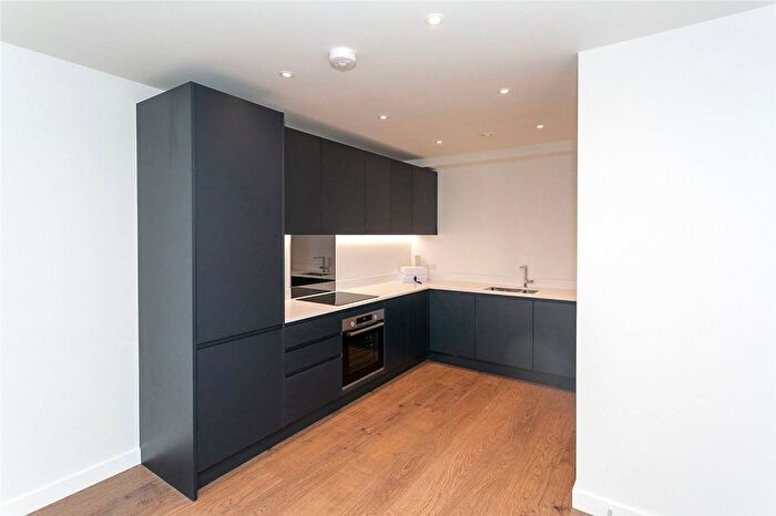 1 Bedroom Flat To Rent In Watford, Watford, WD17