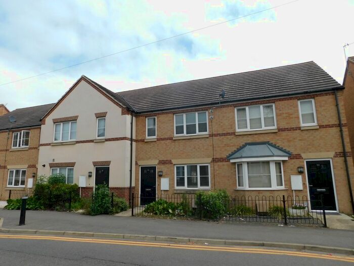 2 Bedroom Terraced House To Rent In Midland Road, Peterborough, PE3