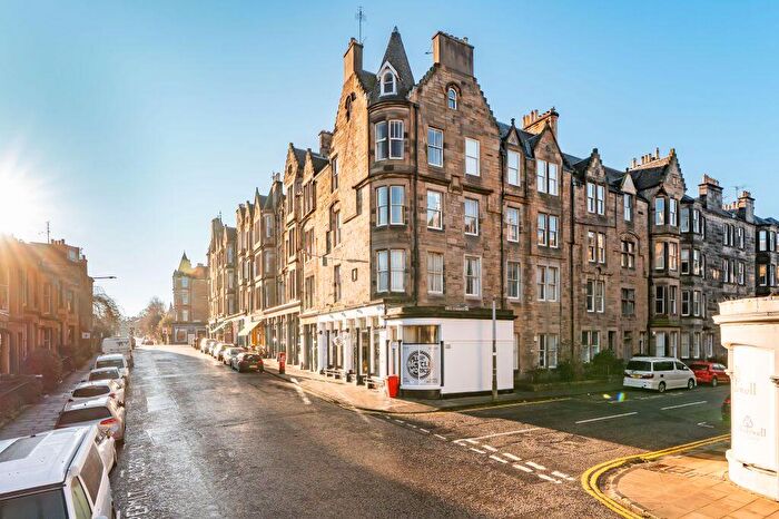 2 Bedroom Flat For Sale In Roseneath Terrace, Edinburgh, EH9