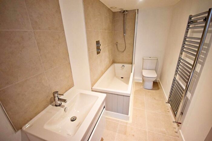 2 Bedroom Apartment To Rent In Flat, Birmingham Road, Warwick, CV34