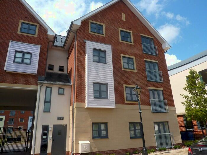 2 Bedroom Apartment To Rent In St James Street, Portsmouth, PO1