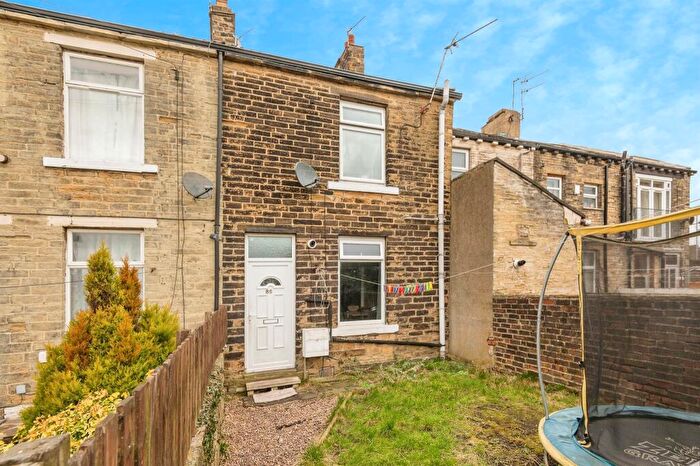 1 Bedroom Terraced House For Sale In Rook Lane, Bradford, BD4