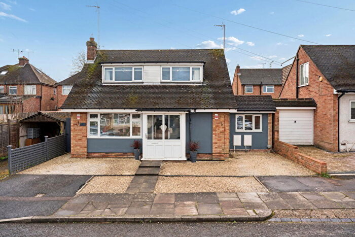 4 Bedroom Detached House For Sale In Howard Place, Dunstable, LU5