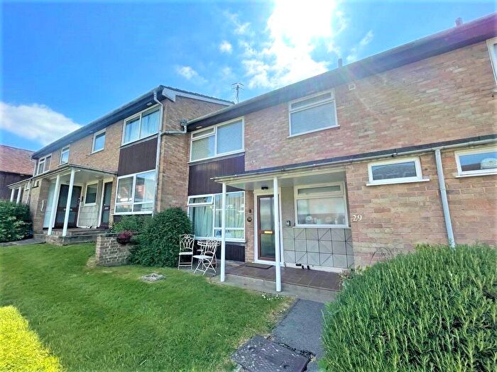 1 Bedroom Apartment To Rent In Wilderness Court, Guildford, Surrey, GU2