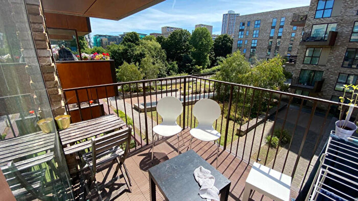 2 Bedroom Apartment To Rent In Bodiam Crt, Lakeside Drive, London, NW10