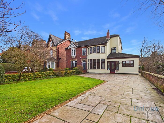 5 Bedroom Semi Detached House For Sale In St. Annes Road East, Lytham St. Annes, FY8