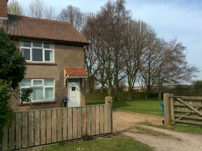 3 Bedroom Semi-Detached House To Rent In Carnaby, Bridlington, YO15