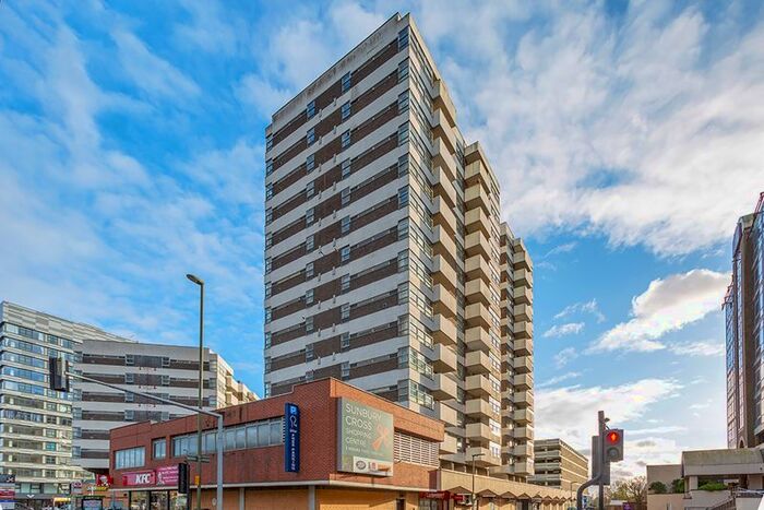 2 Bedroom Flat To Rent In Staines Road West, Sunbury On Thames, TW16