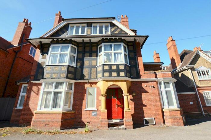 Studio To Rent In Redlands Road, RG1