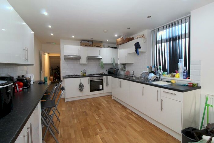 7 Bedroom House To Rent In Pen-Y-Wain Road, Cathays, Cardiff, CF24