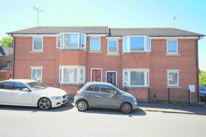 2 Bedroom Flat To Rent In Cross Street, Stone, ST15