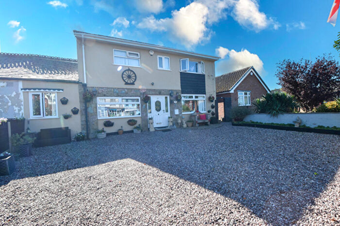 4 Bedroom Detached House For Sale In Irlam Road, Flixton, M41
