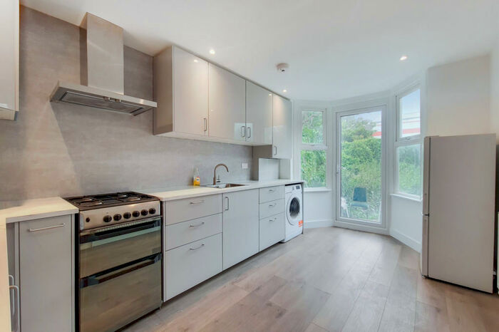 4 Bedroom Terraced House To Rent In Gosterwood Street, Deptford, London, SE8