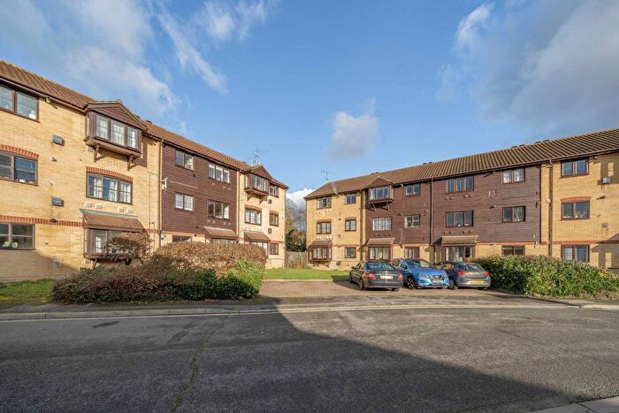 Studio To Rent In Kilberry Close, Isleworth, TW7