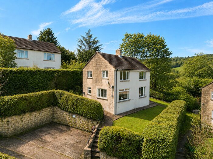 3 Bedroom Detached House For Sale In Orchard Lane, Brimscombe, Stroud, GL5