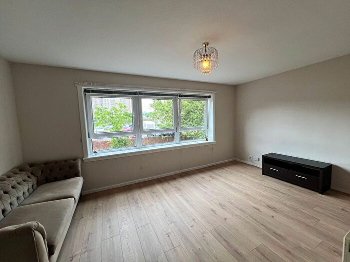2 Bedroom Maisonette To Rent In Craigour Drive, Edinburgh, EH17
