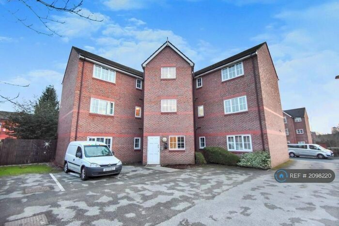 2 Bedroom Flat To Rent In Slack Road, Manchester, M9