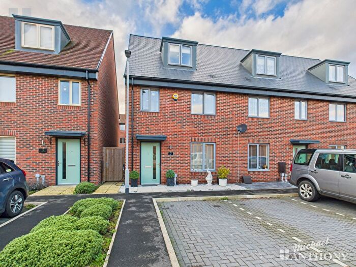 4 Bedroom End Terrace House To Rent In Brewster Lane, Weston Turville, Aylesbury, Buckinghamshire, HP22