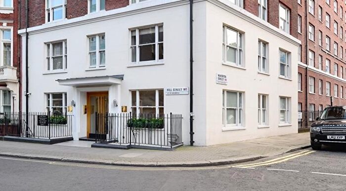 1 Bedroom Flat To Rent In Hill Street, Mayfair, W1J