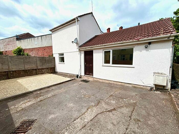 2 Bedroom Coach House To Rent In Brynland Avenue, Bishopston, Bristol, BS7