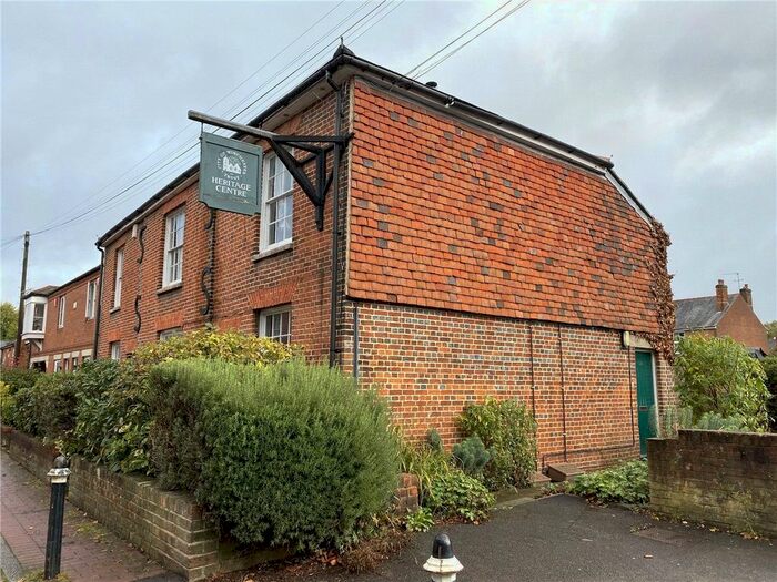 1 Bedroom Flat To Rent In Upper Brook Street, Winchester, Hampshire, SO23