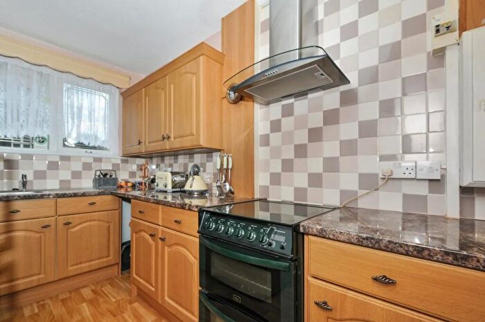 5 Bedroom Flat To Rent In Wenlock Street, London, N1