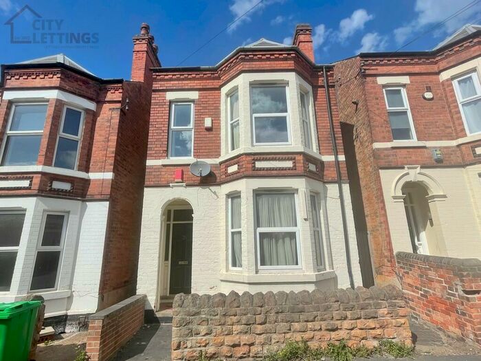 5 Bedroom Terraced House To Rent In Johnson Road, Lenton, NG7