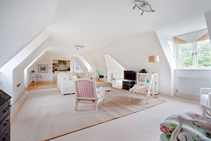 3 Bedroom Flat To Rent In Church Lane, Newdigate, Dorking, RH5