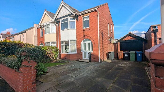 3 Bedroom Semi Detached House For Sale In Winstanley Road, Billinge, Wigan, WN5