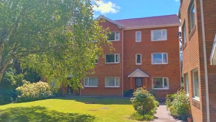 2 Bedroom Flat To Rent In Roman Court, Blackpill, Swansea SA3