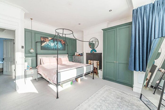 5 Bedroom Semi Detached House To Rent In Cunningham Park, Harrow, HA1