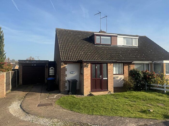 2 Bedroom Semi Detached House To Rent In Haycroft Walk, Northampton, NN2