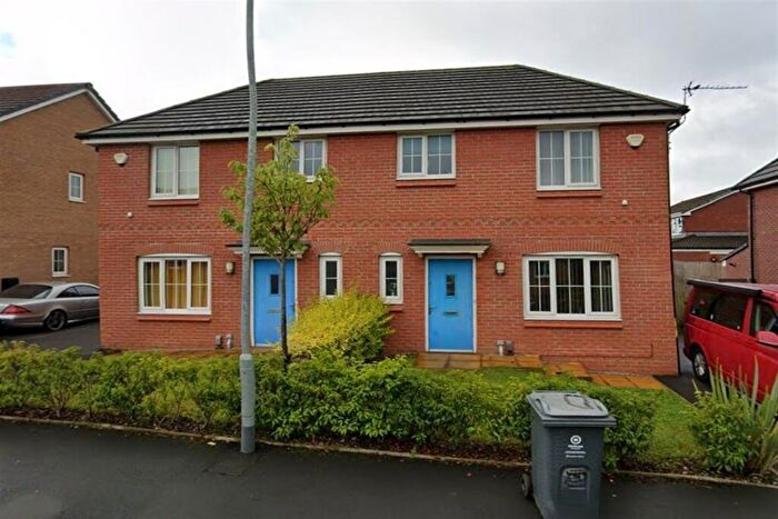 3 Bedroom Semi-Detached House To Rent In Fernhurst Street, Constellation Mill, Oldham, OL1