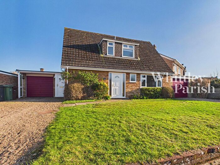 3 Bedroom Detached House For Sale In Knyvett Green, Ashwellthorpe, Norwich, NR16