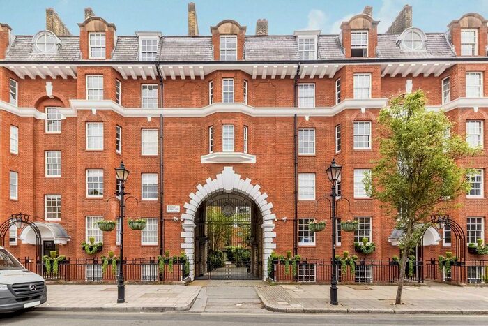 2 Bedroom Flat To Rent In Regency Street, London, SW1P